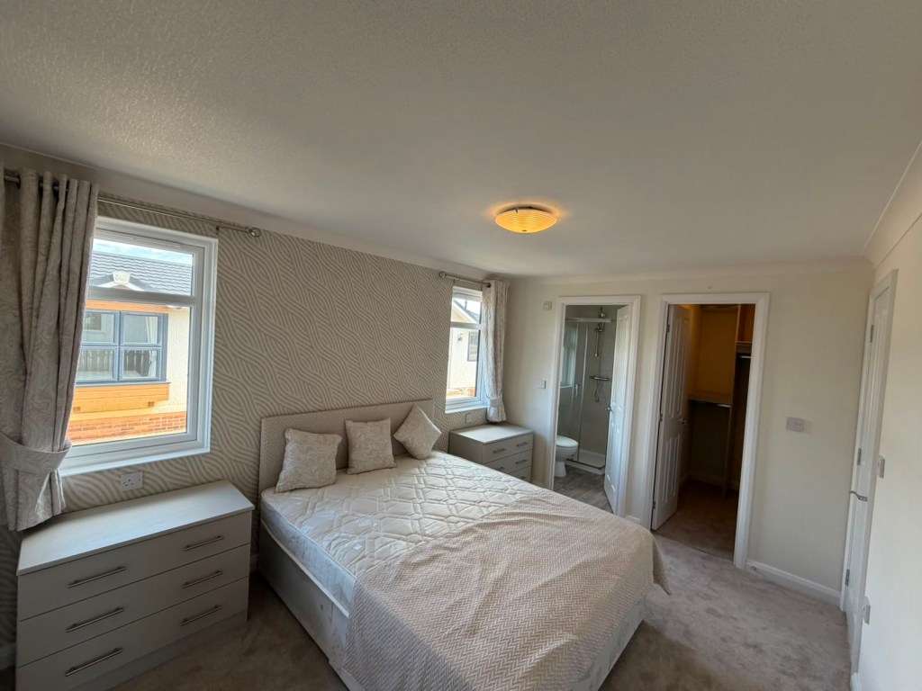Stately Goodwood residential lodge — interior views, Easington Road, Hartlepool